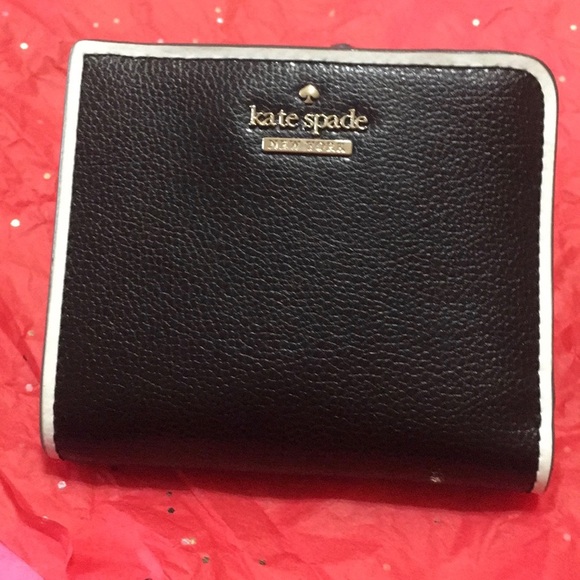kate spade Handbags - New Kate spade wallet